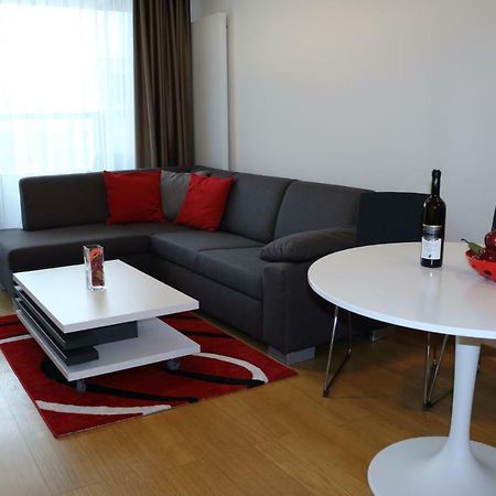 Panorama City Apartment With Free Parking Bratislava Exterior photo